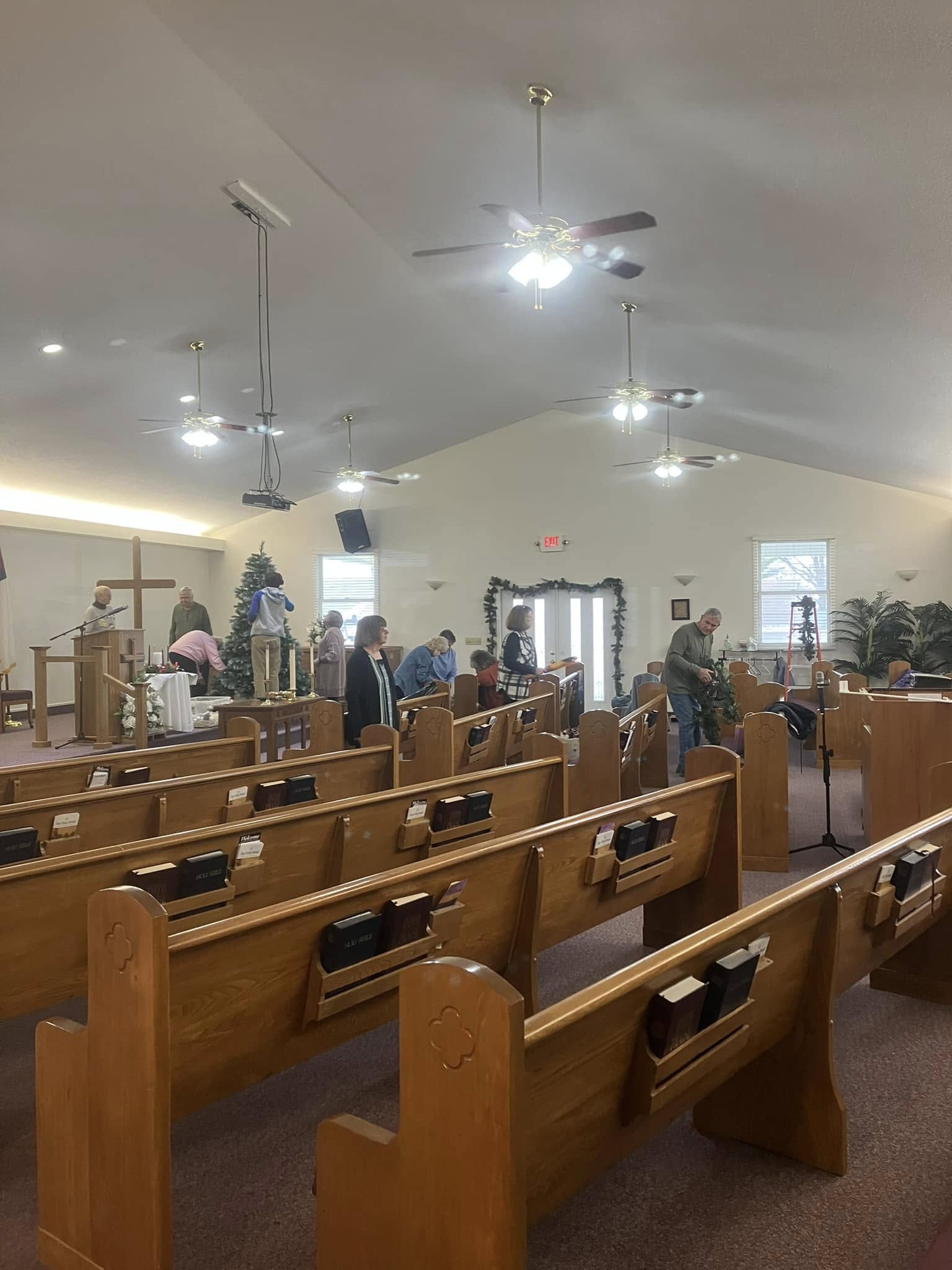 Beaconsfield Church historic grounds and surroundings